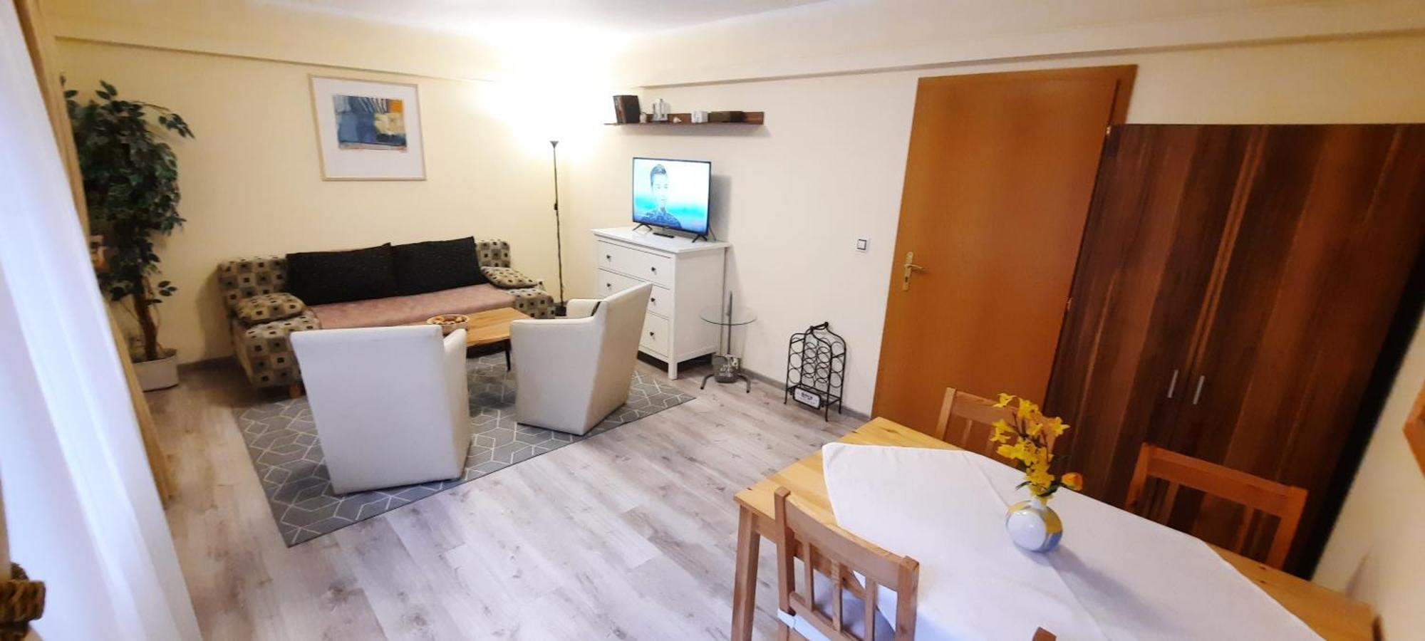 Pool Apartments Κάρλοβι Βάρι Εξωτερικό φωτογραφία