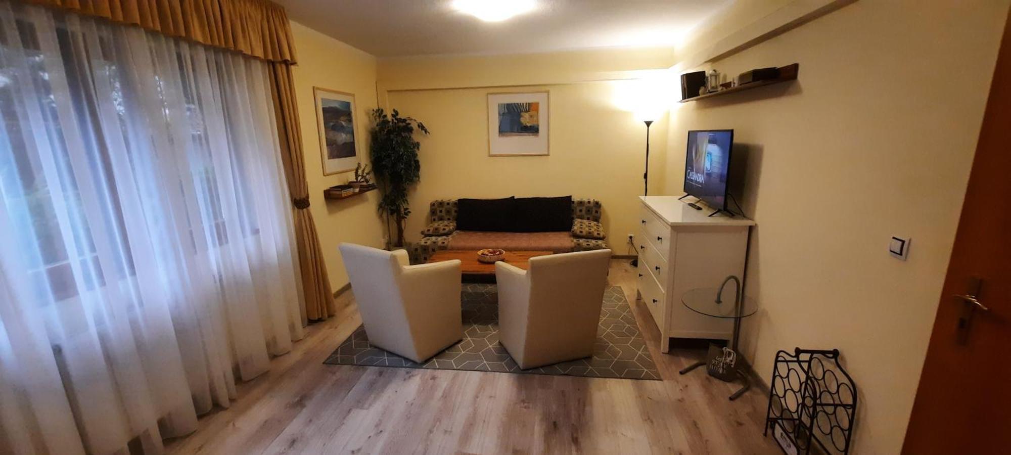 Pool Apartments Κάρλοβι Βάρι Εξωτερικό φωτογραφία